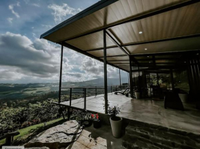 Private Costa Rica Mountain House Pool & Stunning Views